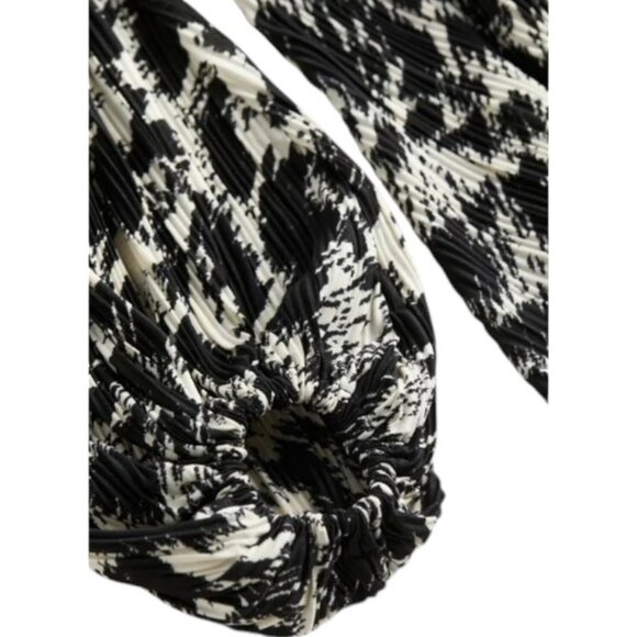 H&M black and white short plissé wrap dress size XXL - Picture 5 of 9
